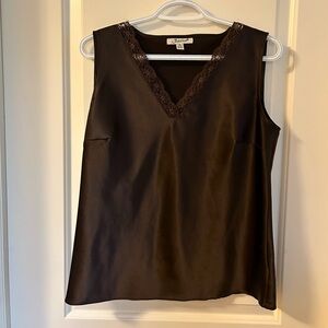EUC Beautiful Rich Brown Tank- Size Medium!